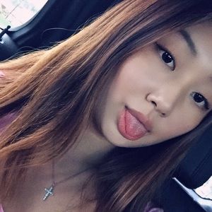 Meet your Posher, Regina